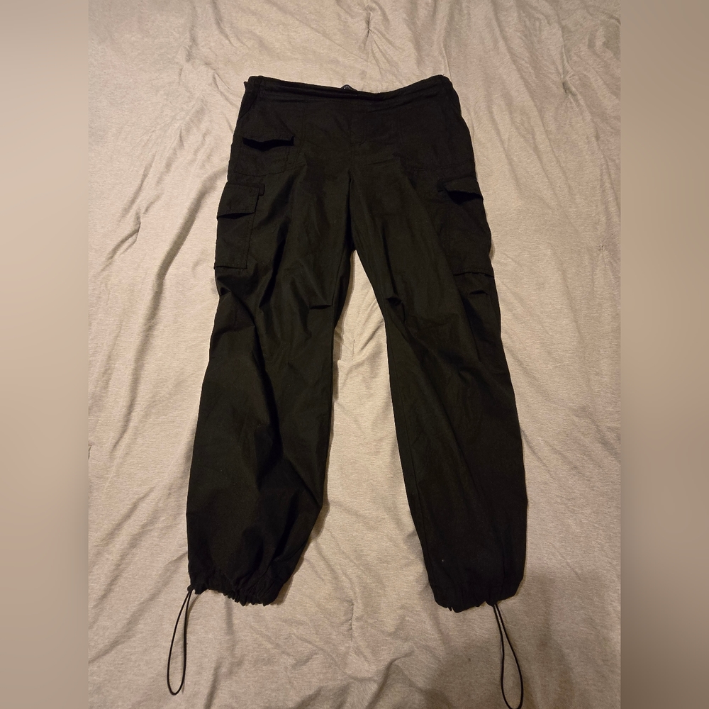 Black Women's XL Parachute Cargo Pants